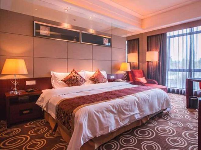 家用首选!试驾体验全新荣威360_新浪汽车_新浪网