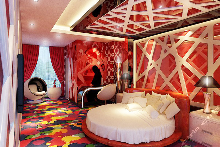 3.31折抢购西安罗曼主题酒店浪漫圆床主题房，限时团购不容错过！